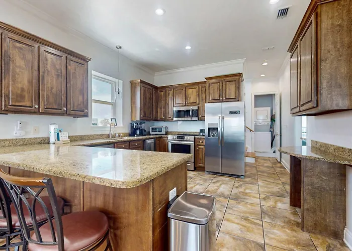 Luxury Beachfront Duplex In Morgan - Pool Elevator And Wedding-friendly *