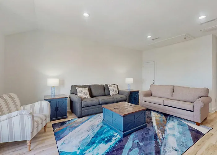 Luxury Beachfront Duplex In Morgan - Pool Elevator And Wedding-friendly Holiday home *